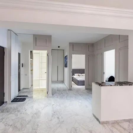 Park Herastrau 2 Luxury Bedroom شقة *