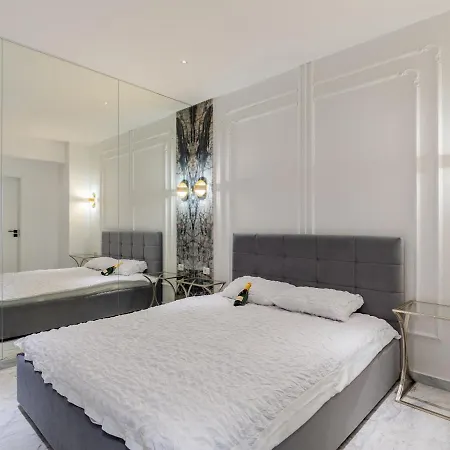 Park Herastrau 2 Luxury Bedroom * בוקרשט